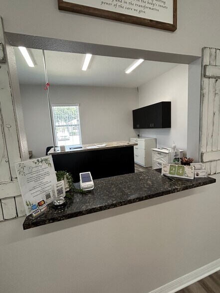 More Photos Of 17718 Hunting Bow Cir, Lutz Medical For Sale