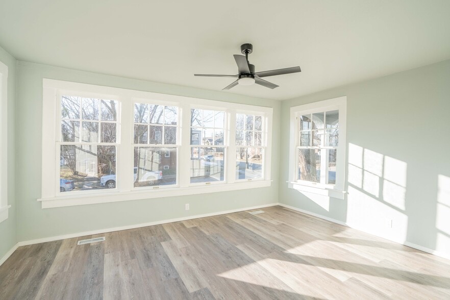 More Photos Of 1703 S Quaker Ave, Tulsa Apartments For Sale