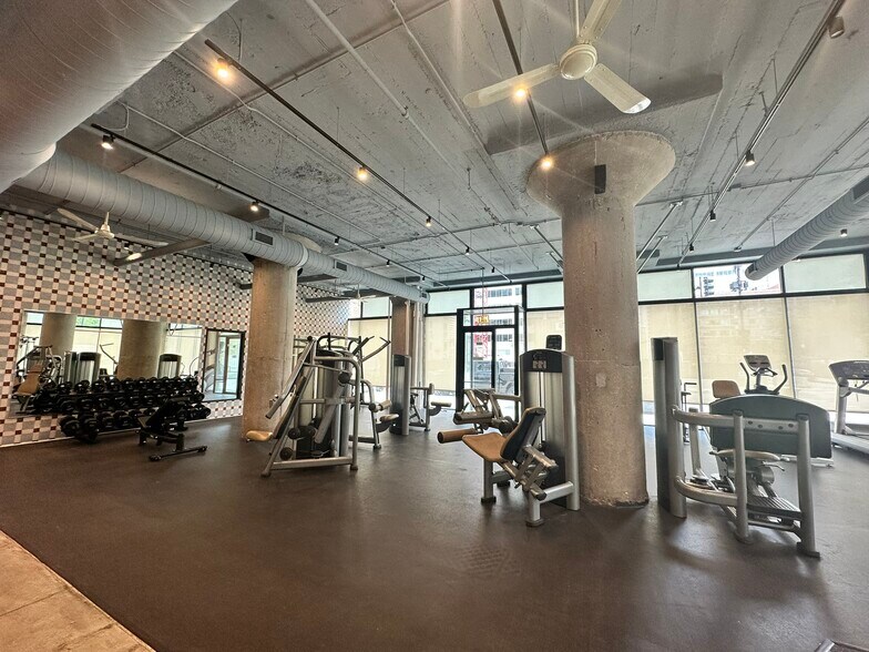 More Photos Of 328 S Jefferson St, Chicago Office For Lease