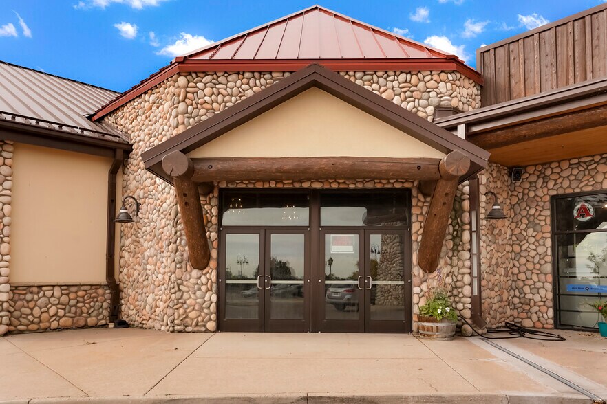 More Photos Of 5869 S Alkire St, Littleton Freestanding For Lease