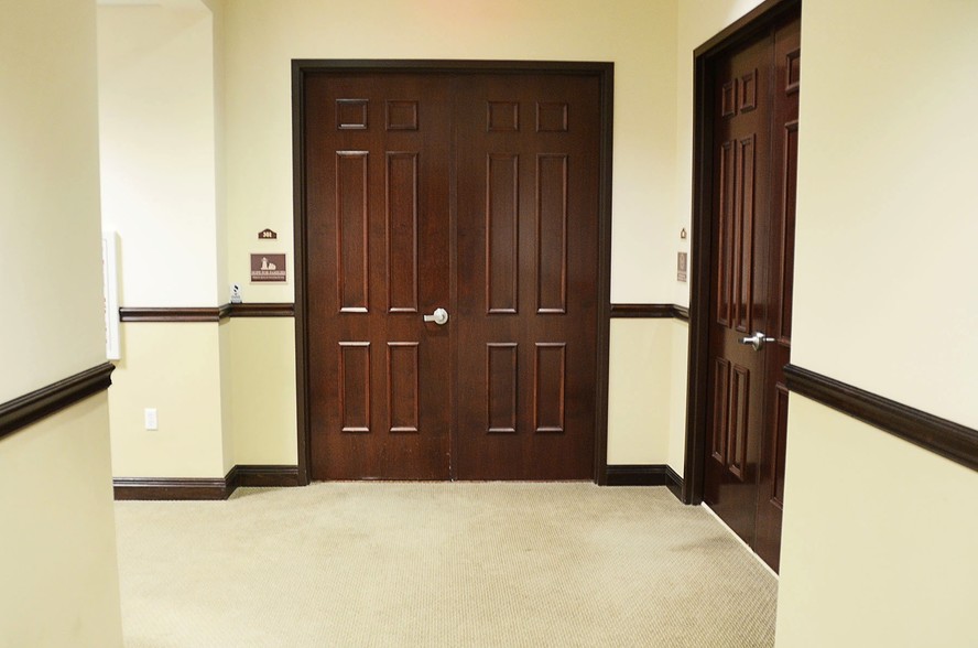 More Photos Of 120-140 S Indian River Dr, Fort Pierce Coworking Space