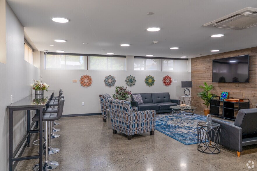 More Photos Of 1415 SE Pardee St, Portland Apartments For Sale