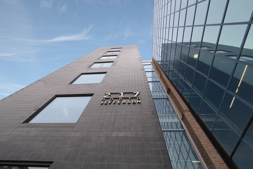 More Photos Of 217 N Jefferson St, Chicago Loft Creative Space For Lease