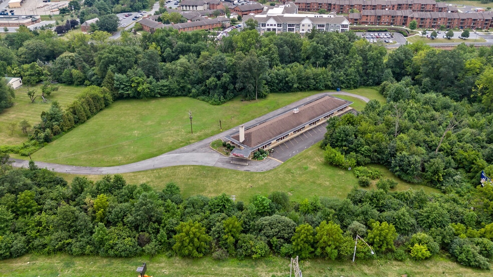 More Photos Of 1058 Hausman Rd, Allentown Hotel For Sale