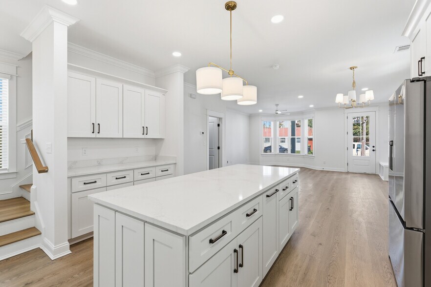 More Photos Of , Savannah Specialty For Sale