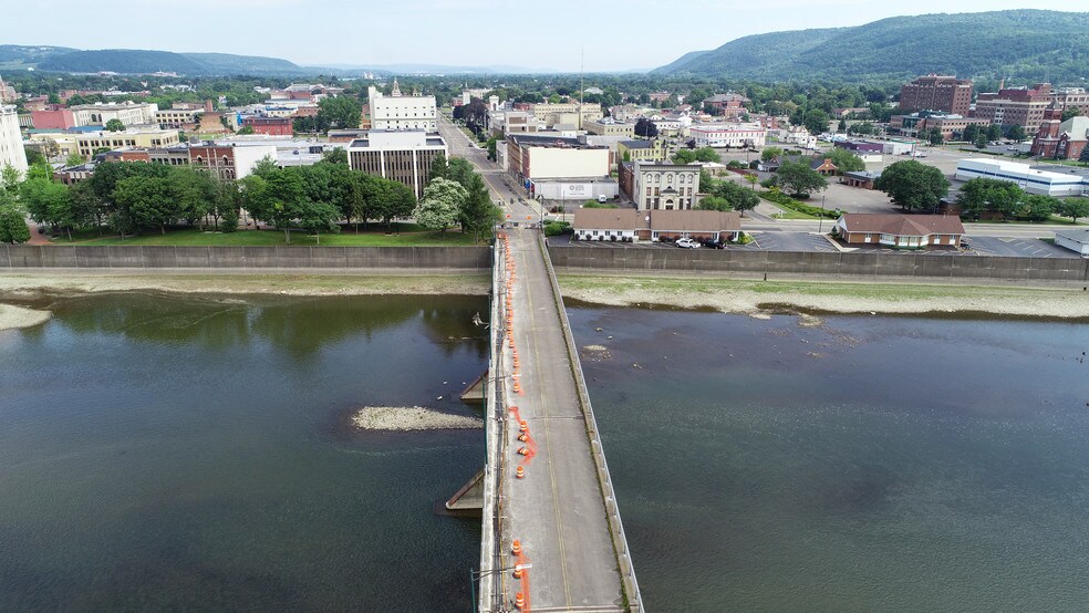 More Photos Of 112-114 Lake St, Elmira Storefront Retail Residential For Sale