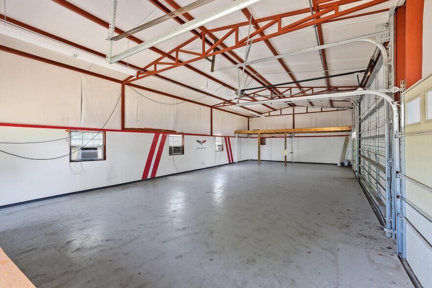 More Photos Of 12869 FM 1385, Pilot Point Light Distribution For Lease