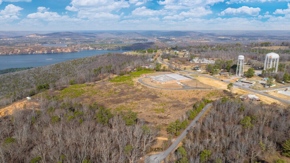 More Photos Of 5759 Tammy Little Dr, Section Warehouse For Sale