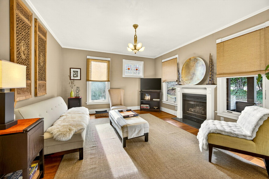 More Photos Of 668 N Main St, Ashland Hospitality For Sale