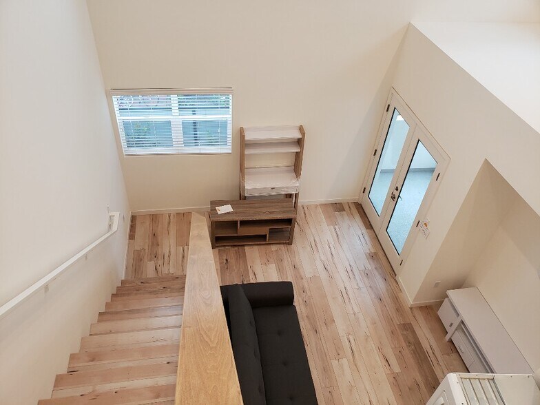 More Photos Of 517 N Harvard Blvd, Los Angeles Apartments For Sale