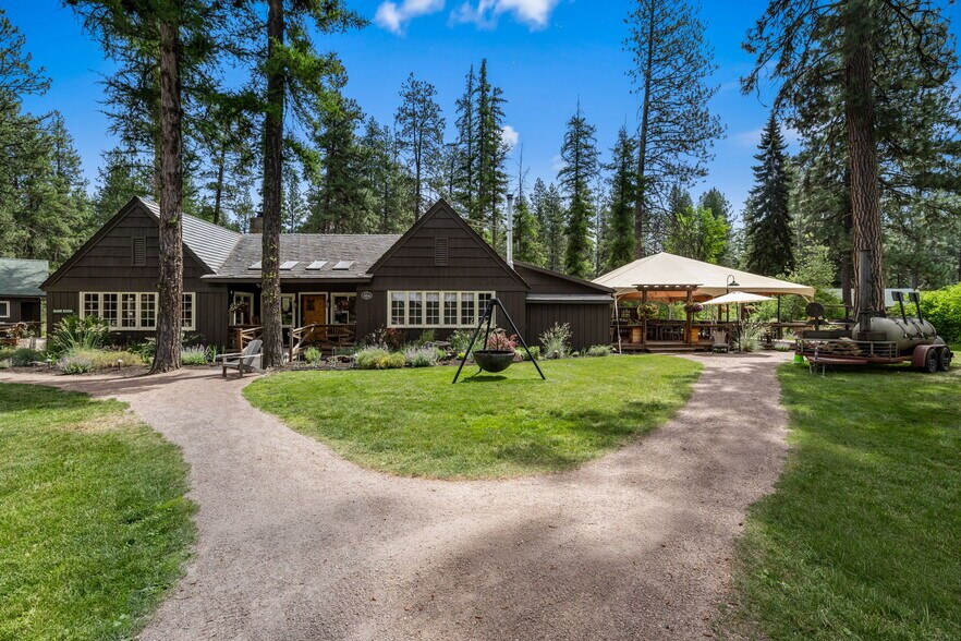 More Photos Of 13375 SW Forest Service Rd, Camp Sherman Hotel For Sale