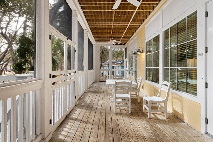 More Photos Of 101 Avenue of Oaks, Daufuskie Island Apartments For Sale