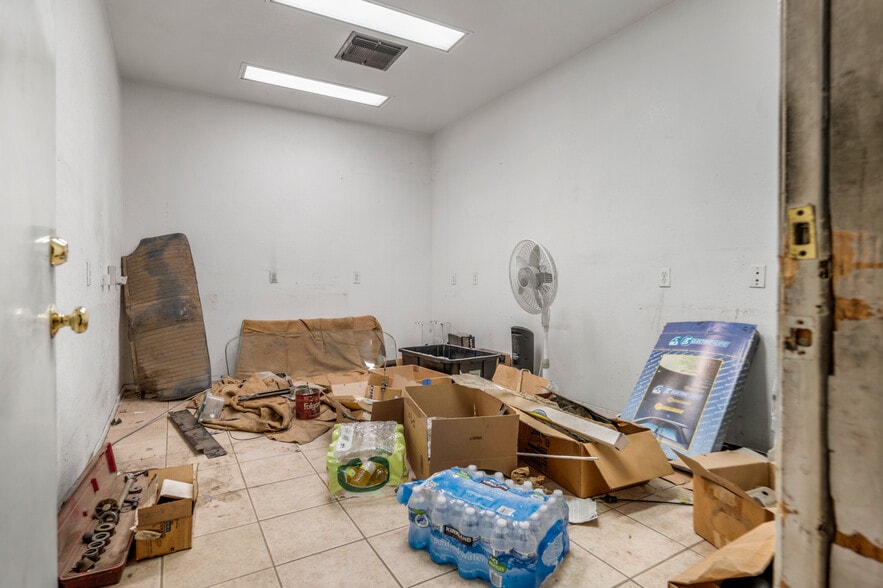 More Photos Of 201 E St, Lemoore Auto Repair For Sale