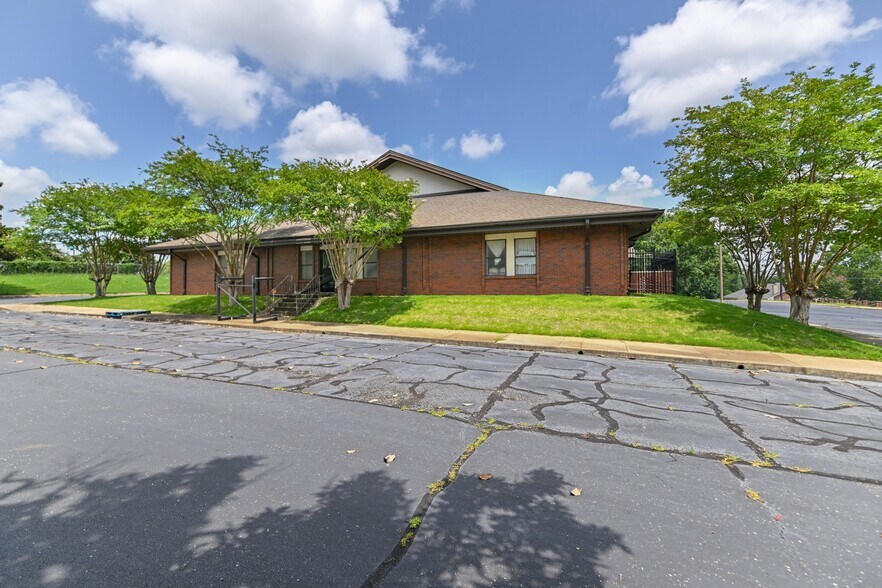 More Photos Of 762 S Court St, Montgomery Religious Facility For Sale