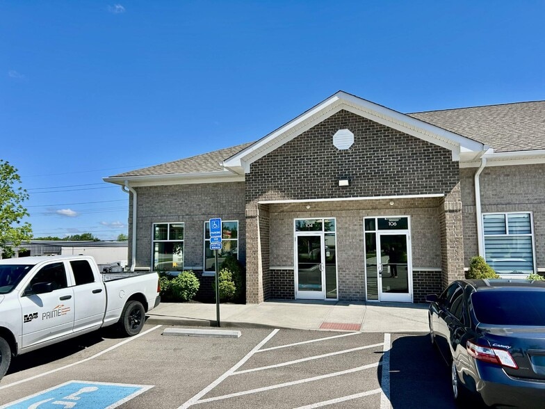 More Photos Of 104 Clarence F Warner Dr, Monroe Office For Lease