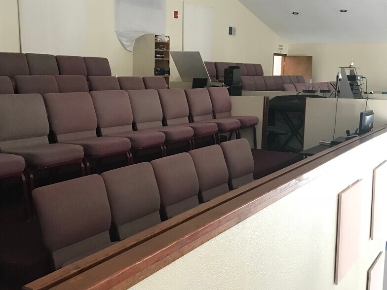 More Photos Of 55 E 18th St, Antioch Religious Facility For Sale