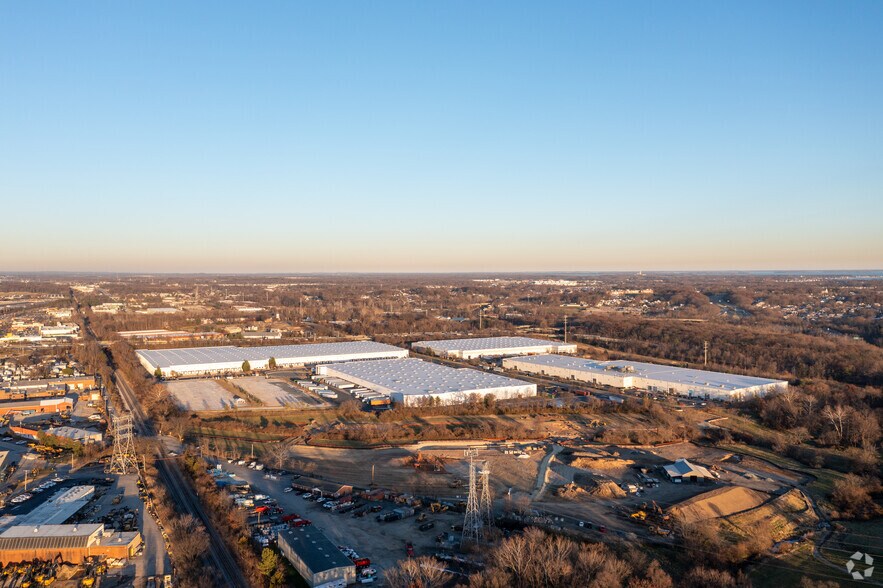 More Photos Of 8411 Kelso Dr, Essex Distribution For Lease