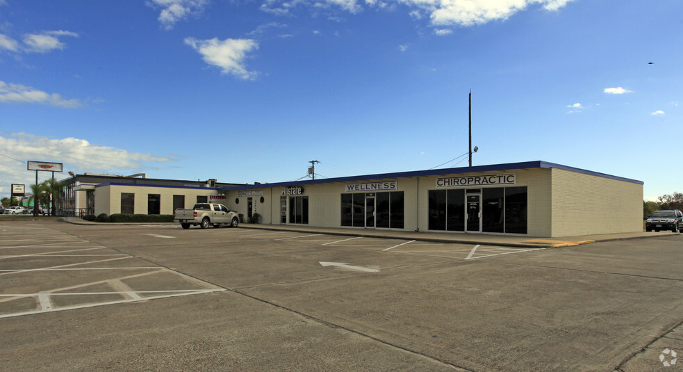 Primary Photo Of 2701-2835 Palmer Hwy, Texas City Unknown For Lease