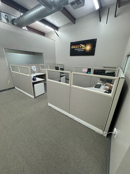 More Photos Of 8708 S Congress Ave, Austin Light Manufacturing For Lease