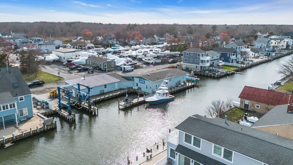 More Photos Of 101 Baltic Ave, Waretown Marina For Sale