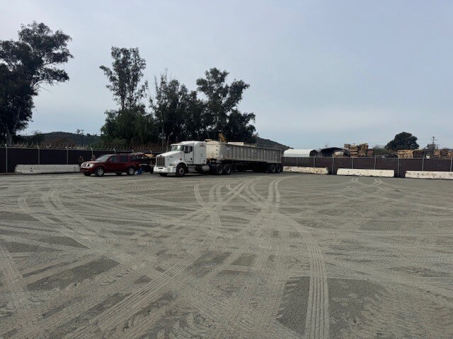 More Photos Of 15260 Willow Rd, Lakeside Contractor Storage Yard For Lease