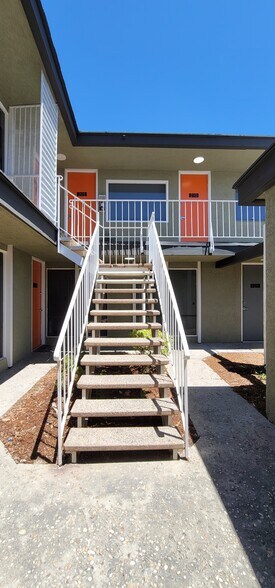 More Photos Of 370 W 6th St, San Bernardino Loft Creative Space For Lease