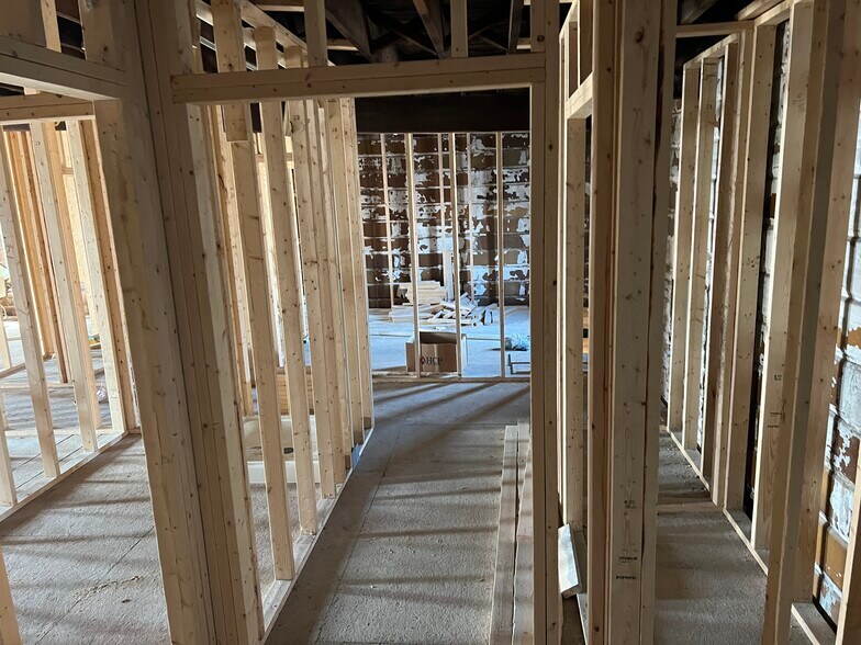 More Photos Of 1605 Broadway, Lorain Storefront Retail Residential For Sale