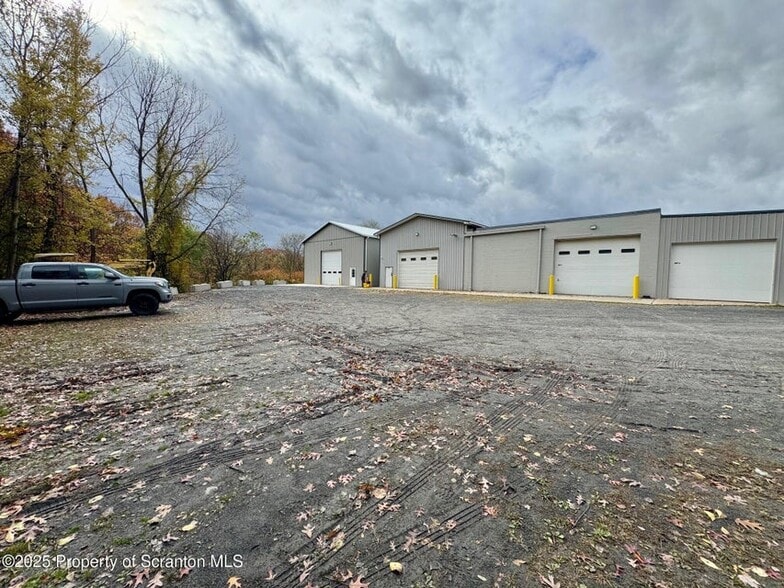 Primary Photo Of 151 Brown Rd, Pittston Warehouse For Lease