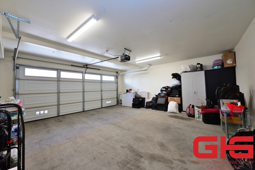 More Photos Of 4704 Florence Ave, Bell Apartments For Sale