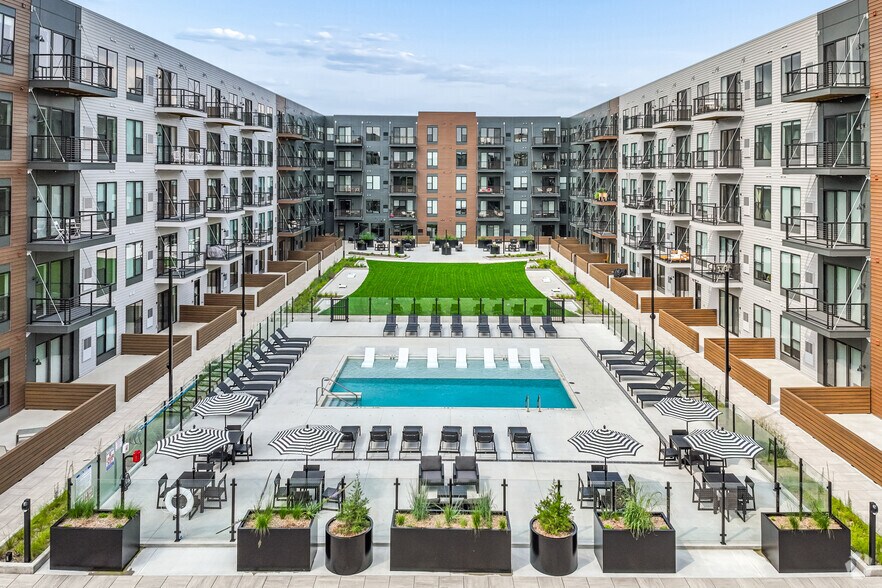 More Photos Of 8309 Greenway Blvd, Middleton Apartments For Lease