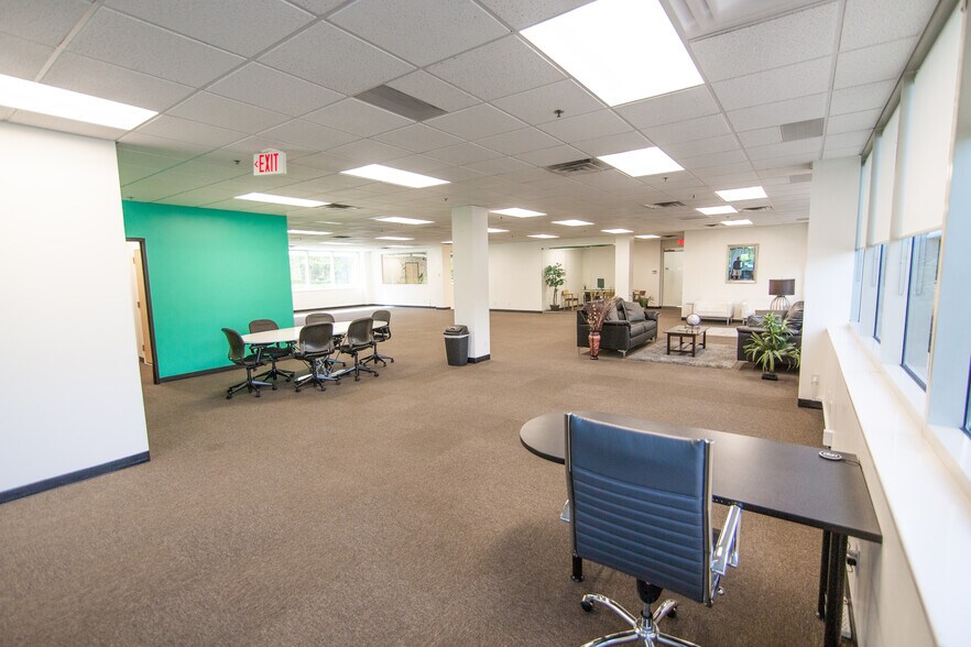 More Photos Of 5314 N 250 W, Provo Office For Lease