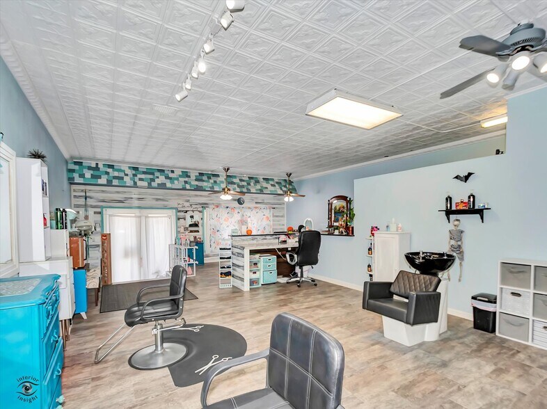 More Photos Of 2-4 E Front St, Newark Health Club For Sale