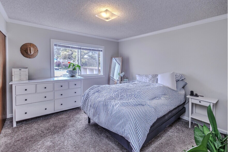More Photos Of 510 Avenue Alhambra, Half Moon Bay Apartments For Sale