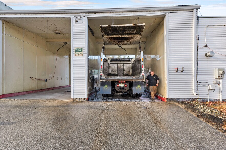 More Photos Of 329 Daniel Webster Hwy, Meredith Carwash For Sale