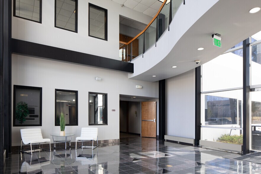 More Photos Of 7009 S Potomac St, Centennial Office For Lease