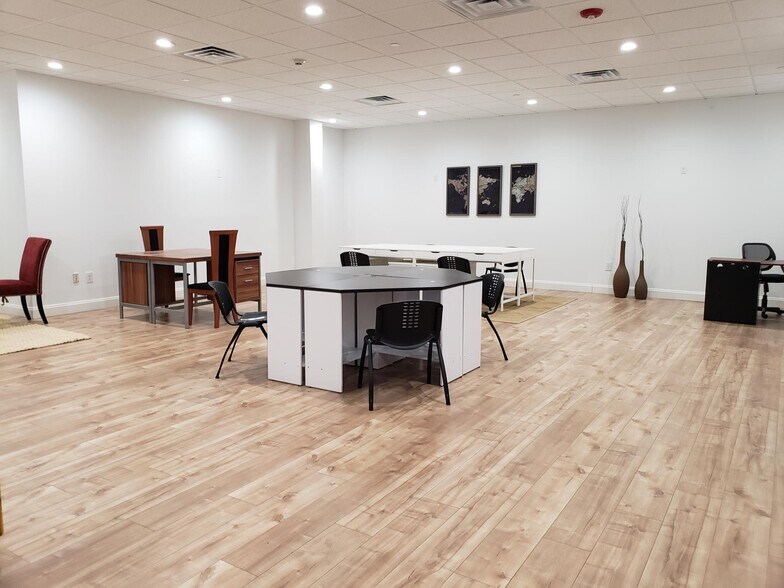 More Photos Of 725 River Rd, Edgewater Medical For Lease