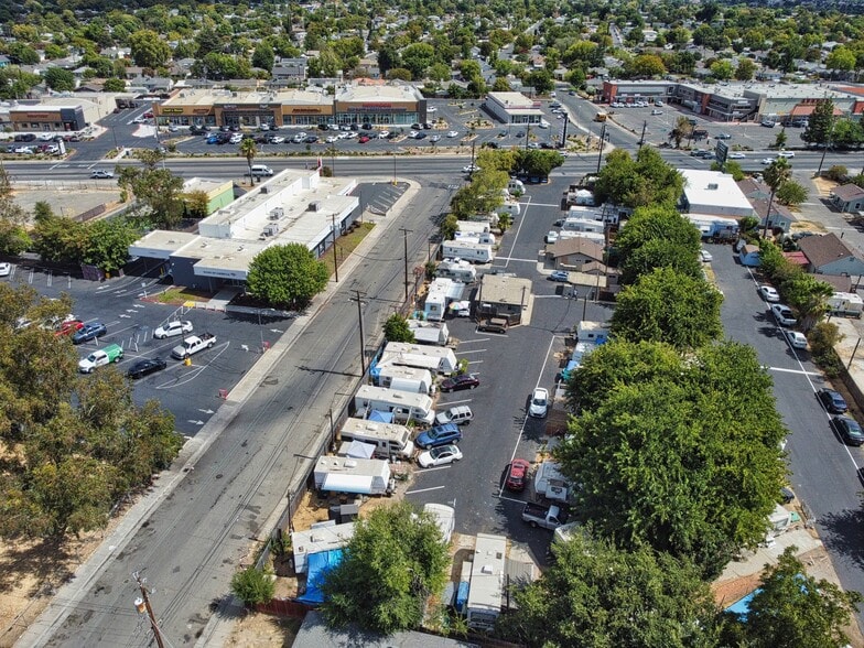 More Photos Of 5800 Stockton Blvd, Sacramento Manufactured Housing Mobile Home Park For Sale