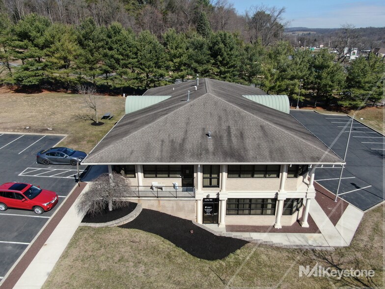 More Photos Of 2433 Morgantown Rd, Reading Office For Lease