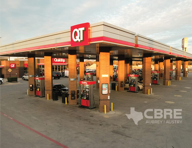 10101 Royal Ln, Dallas, TX 75238 Convenience Store For Sale
