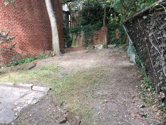 More Photos Of 403 S 42nd St, Philadelphia Apartments For Sale