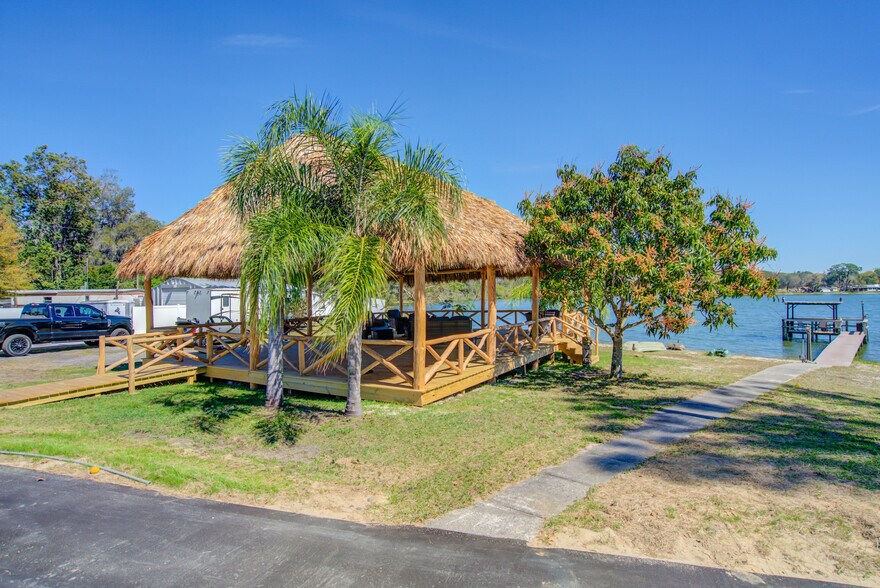 More Photos Of 2060 US Highway 27 N, Avon Park Hotel For Sale