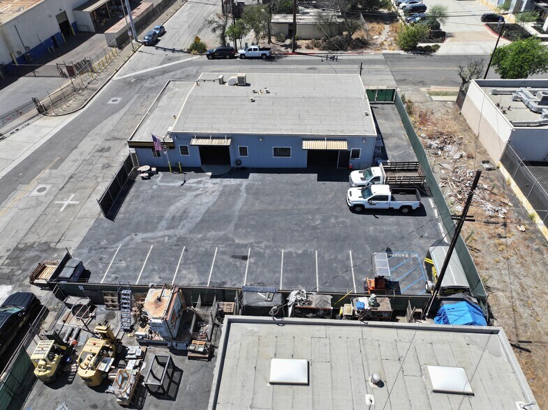 More Photos Of 1621-1623 W Gladstone St, Azusa Warehouse For Sale