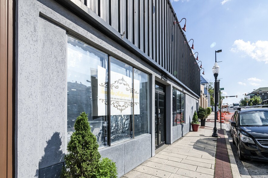 More Photos Of 5419-5421 Harford Rd, Baltimore Freestanding For Lease
