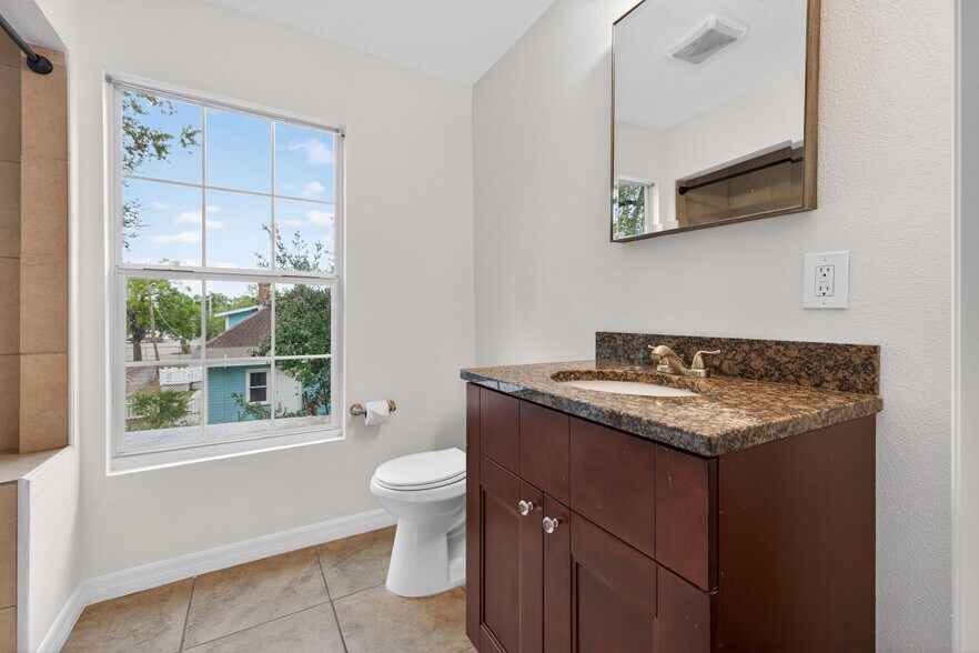 More Photos Of 105 W Columbus Dr, Tampa Office Residential For Sale