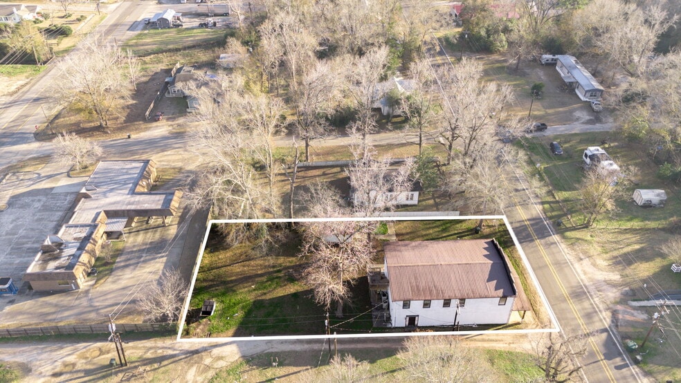 More Photos Of 411 S Kaufman St, Newton Lodge Meeting Hall For Sale