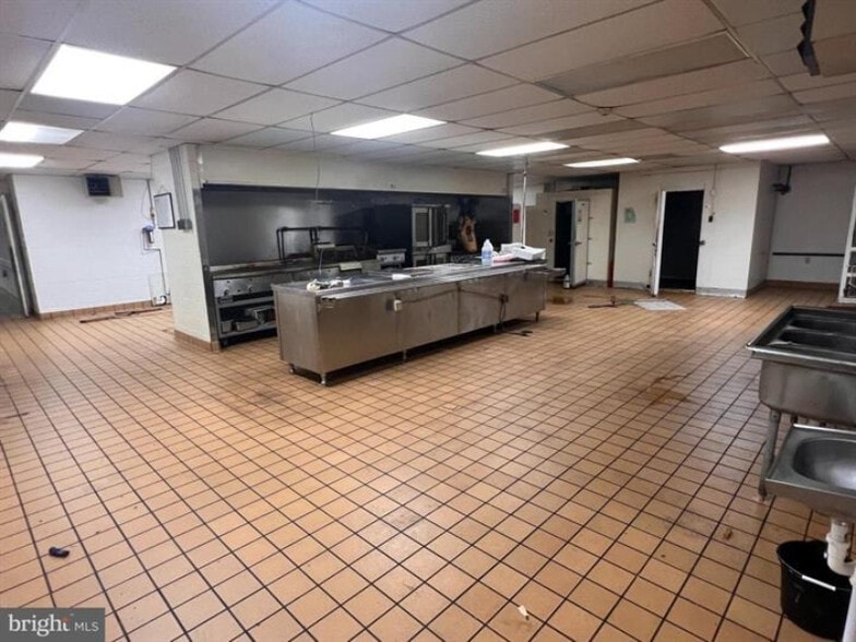 More Photos Of 80 Brady Ln, Lewistown Sports And Entertainment For Sale