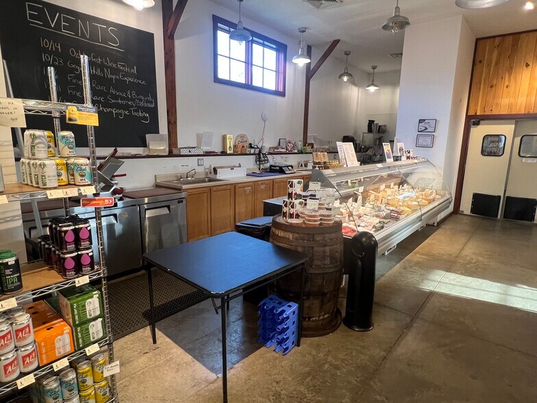 More Photos Of 113 Cowls Rd, Amherst General Retail For Lease