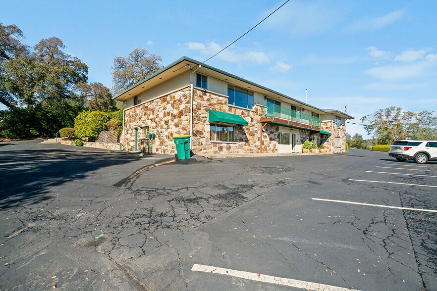More Photos Of 2828 Easy St, Placerville Office For Lease