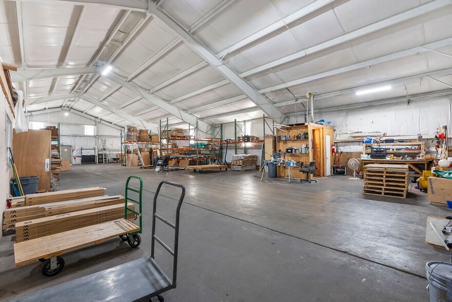 More Photos Of 721 N 2nd St, Rogers General Retail For Lease