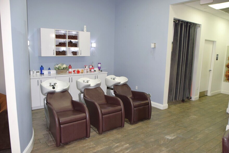 More Photos Of 115 Front St, Jupiter Unknown For Lease